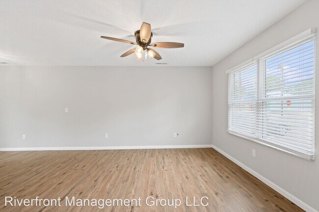 Foto del edificio - 3 br, 1 bath House - 808 Garvey Ave