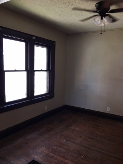 Foto del edificio - 813 Grant St