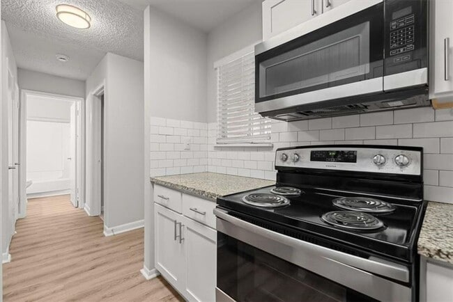 Foto del edificio - 3500 Peachtree Corners Cir