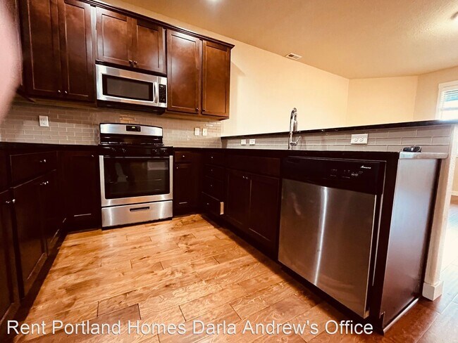Foto del edificio - 3 br, 2.5 bath House - 30126 NW Stewart Lane
