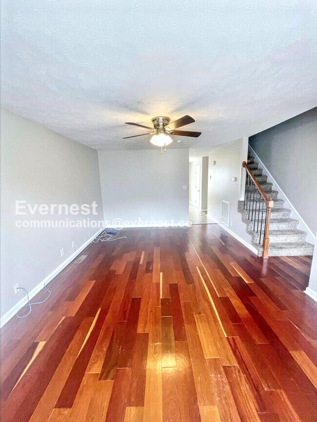 Foto del edificio - 1533 Apache Way