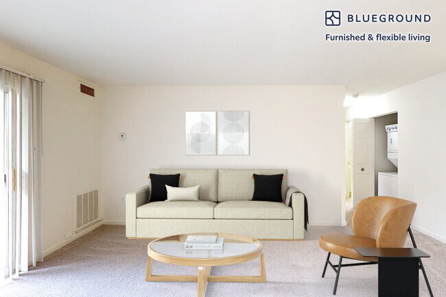 Foto del edificio - 15717 Winners Dr