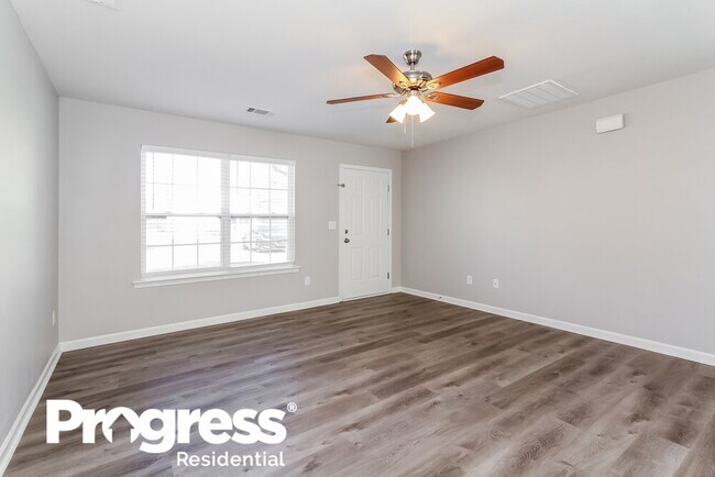 Building Photo - 5410 Park Brook Dr