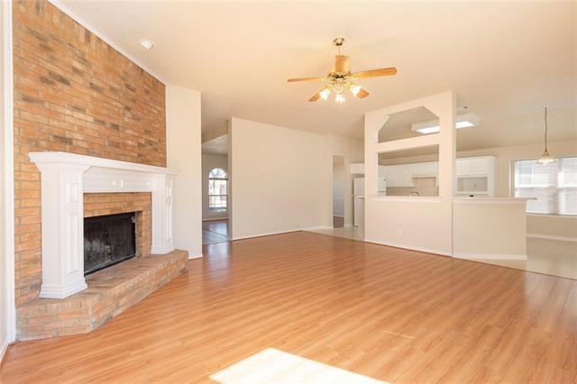 Foto del edificio - 1524 Balboa Ln