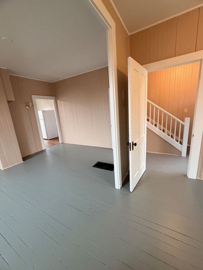 Building Photo - 3356/3372/3376 Franklin Ave.