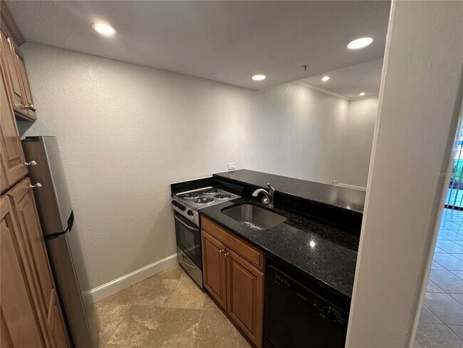 Foto del edificio - 36750 US Hwy 19 N