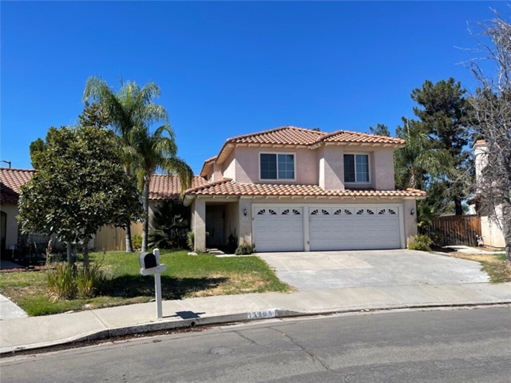 Foto principal - 15905 Oro Glen Dr