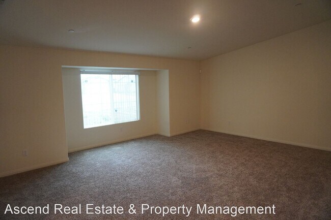 Building Photo - 4 br, 2 bath House - 1101 Guadalupe Ave