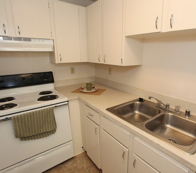 Madrona Estates Townhomes Rentals University Place, WA