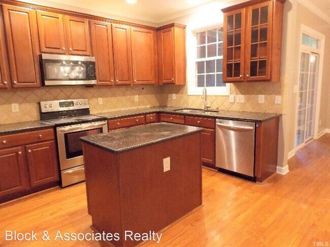 Building Photo - 3 br, 2.5 bath House - 4019 Baileyfield Drive