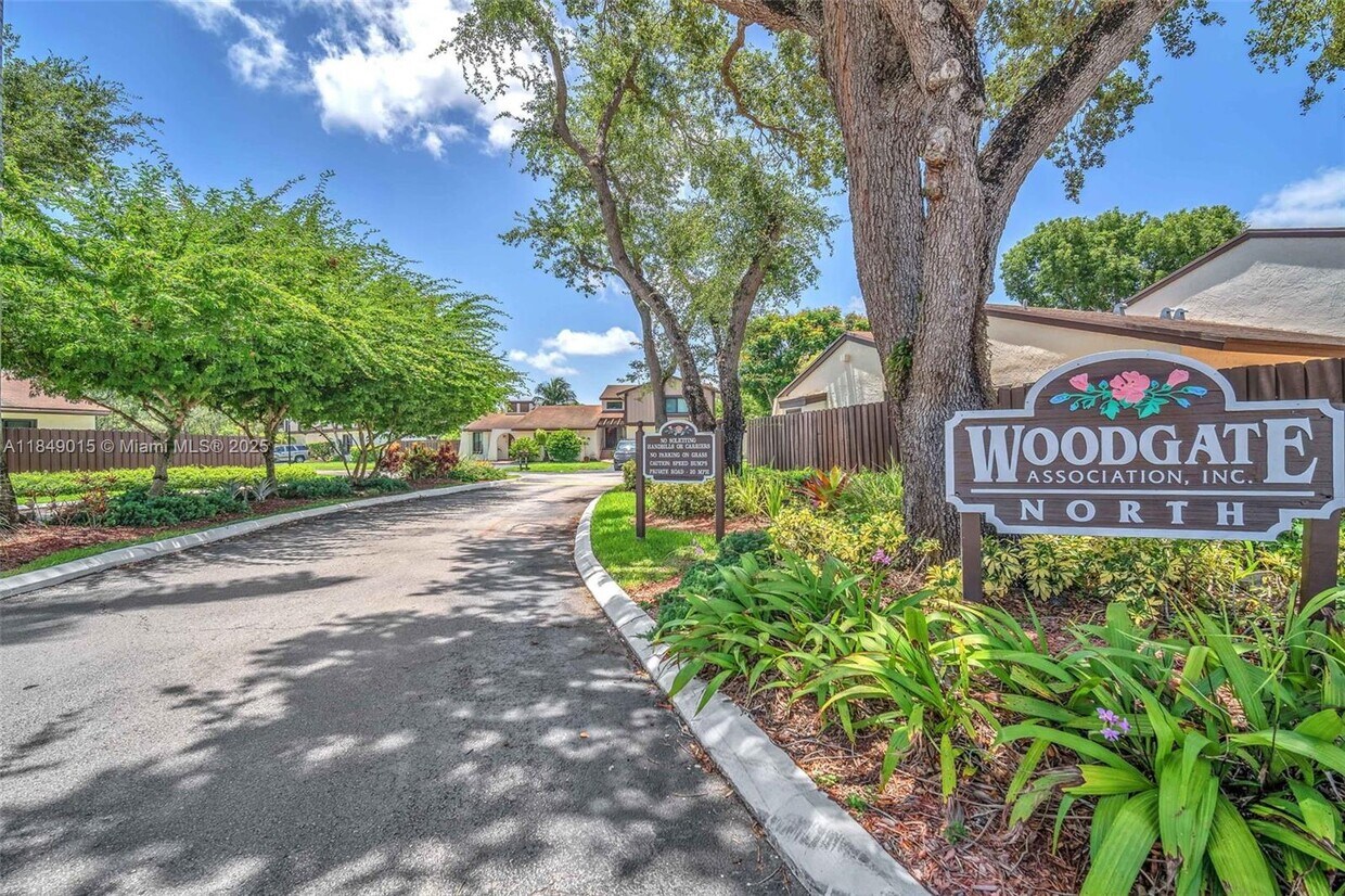 Foto principal - 6611 SW 127th Ct