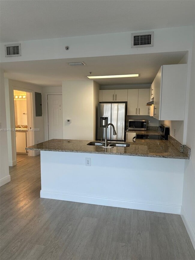 Building Photo - 3410 Coral Wy