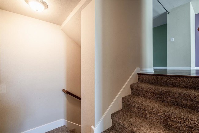 Foto del edificio - 7827 Liverpool Ln