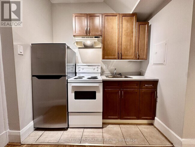 Photo du bâtiment - 646 Broadview Ave