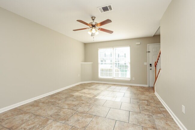 Building Photo - 8031 Logan Dr