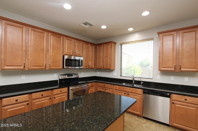 Building Photo - 1161 E Furness Dr