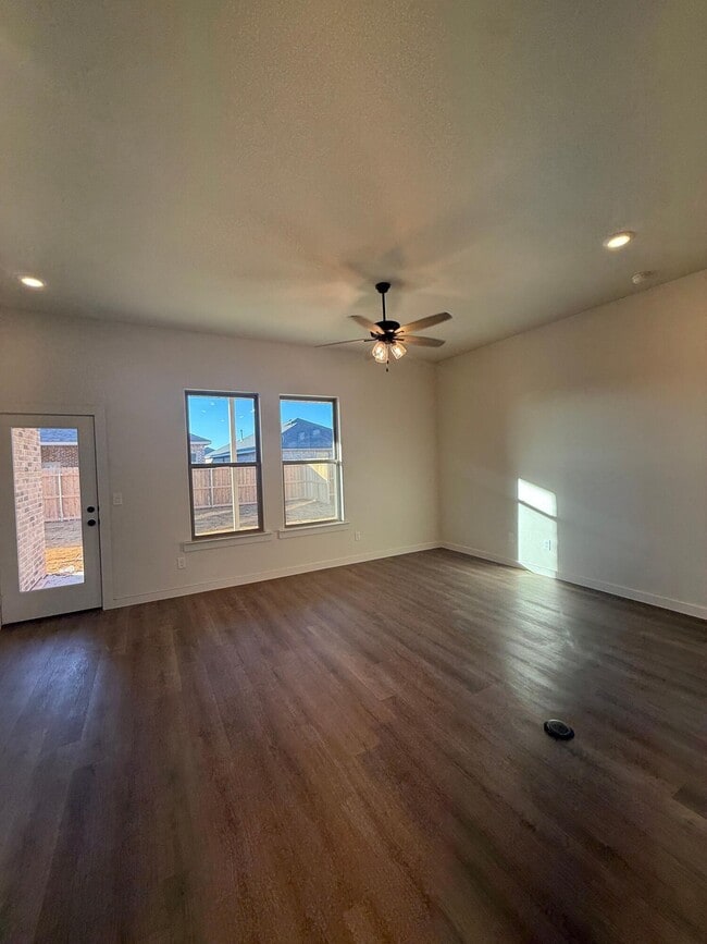 Foto del edificio - 3001 138th Pl