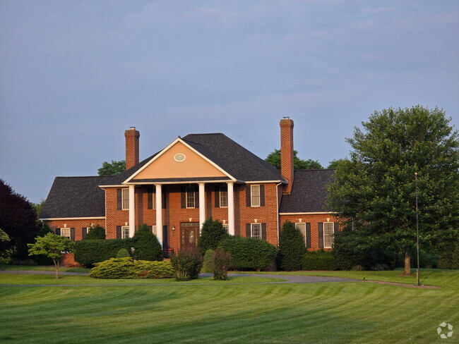 Building Photo - 1495 Merrimans Ln