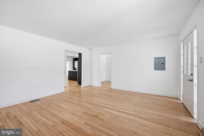 Foto del edificio - 734 Sunnyside Ave