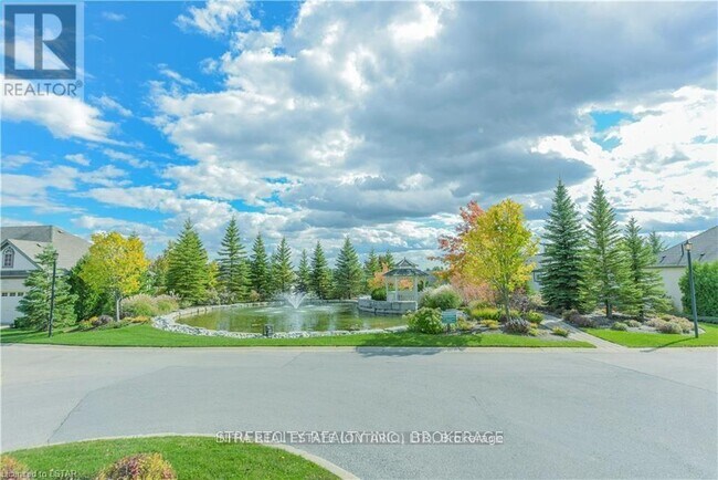 Photo du bâtiment - 37 - 505 BLUEJAY DRIVE