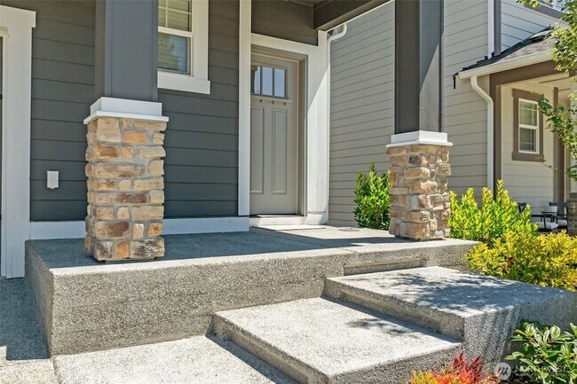 Foto del edificio - 932 119th Ave SE