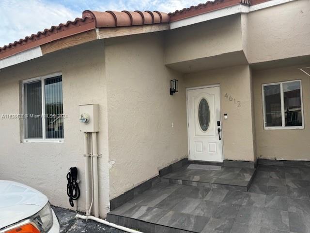 Primary Photo - 4612 SW 143rd Ct