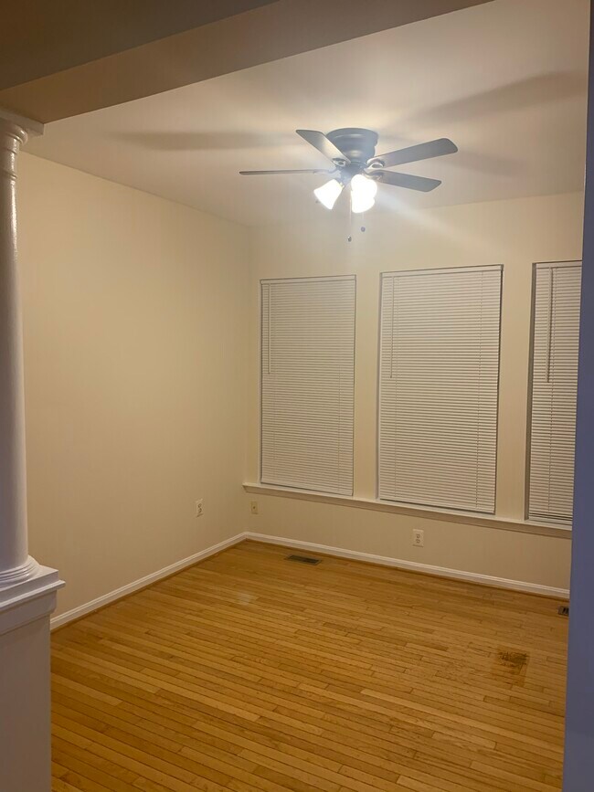 Building Photo - 4644 Deerwatch Dr