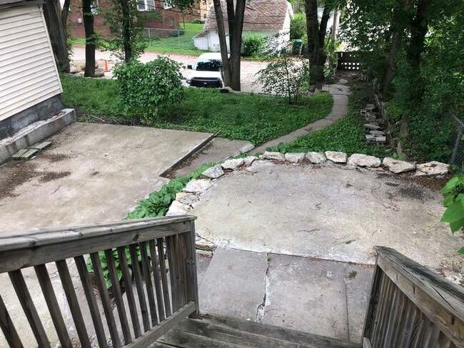 Foto del edificio - JUNE move in, 6BR house