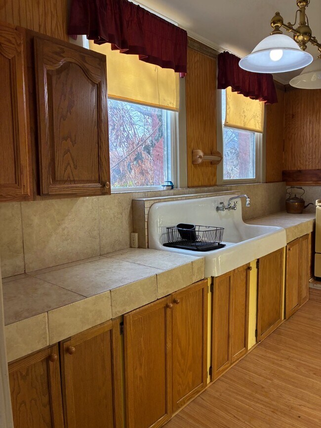 Foto del edificio - 424 W Market St