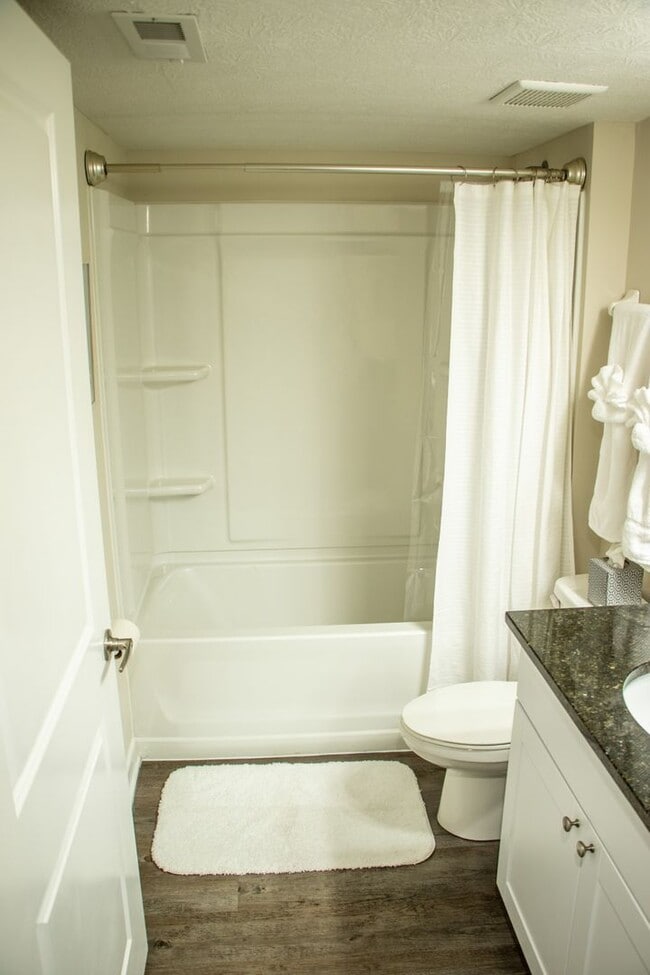 Interior Photo - The Square at Latham Park