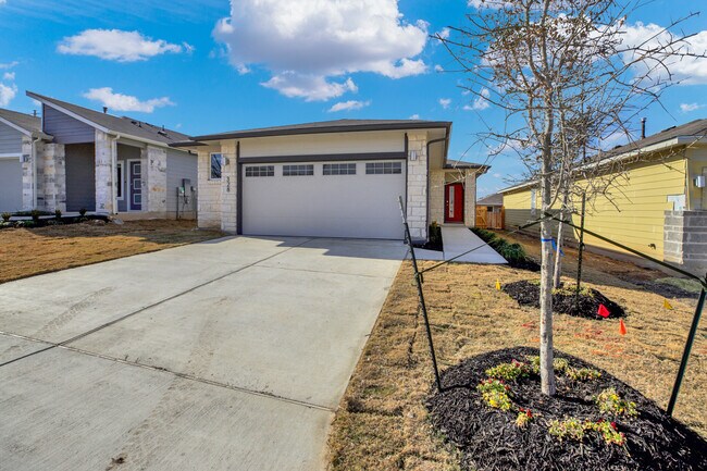 Building Photo - 1301 Wonder World Dr