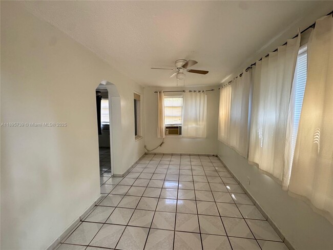 Building Photo - 215 Columbus Pkwy