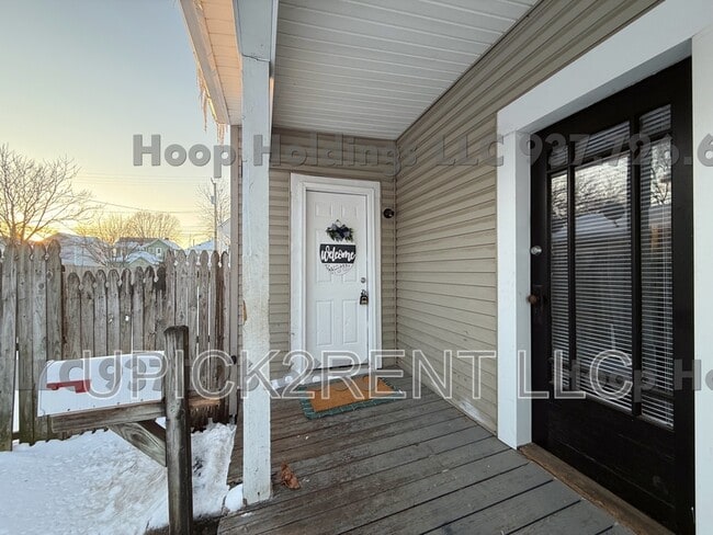 Building Photo - 227 Harrison Ave