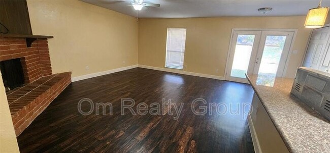 Building Photo - 510 Stonewall Dr