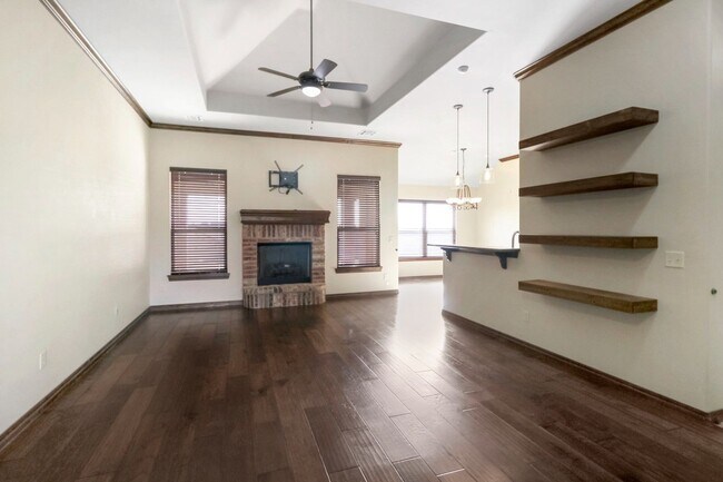 Foto del edificio - Beautiful 3 bed+office, 2 bath, 2 car Home located in The Grove