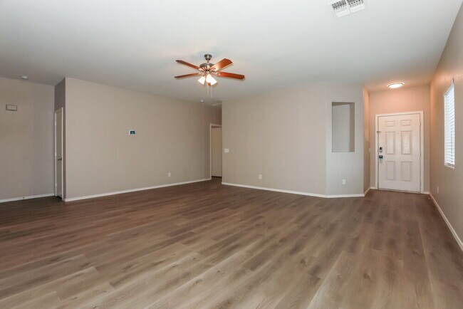 Foto del edificio - 1715 E Renegade Trail