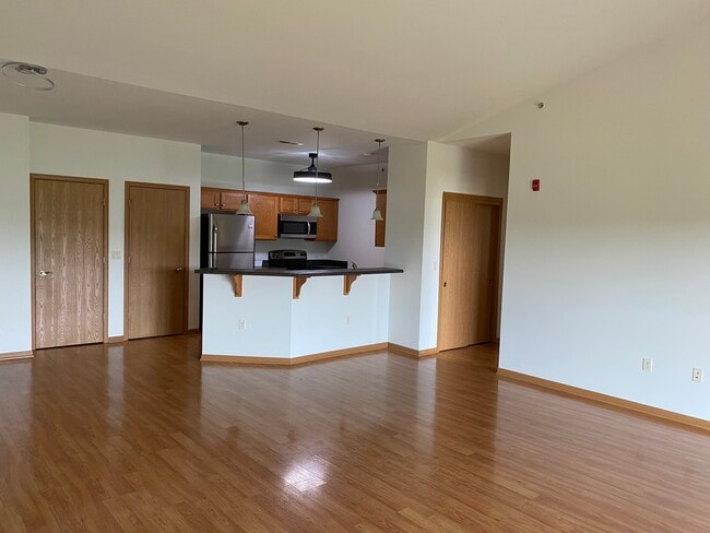 Living room - 230 Hilldale Dr