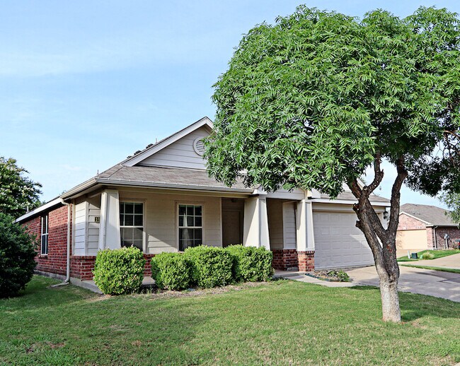 Foto del edificio - 1000 Warbler Ln