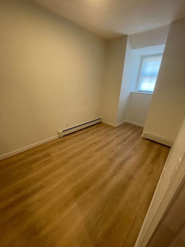 Foto del edificio - South end Amazing RENOVATED 3bed - availab...