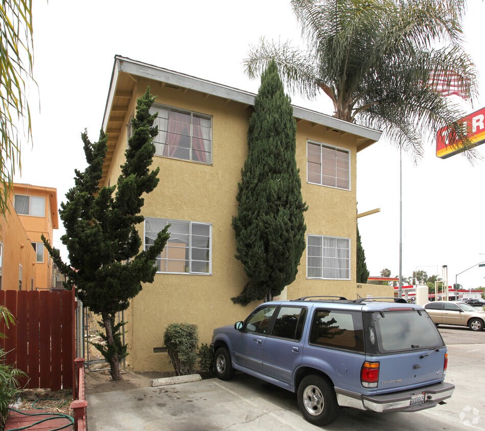 Foto del edificio - 3822-3832 Boundary St