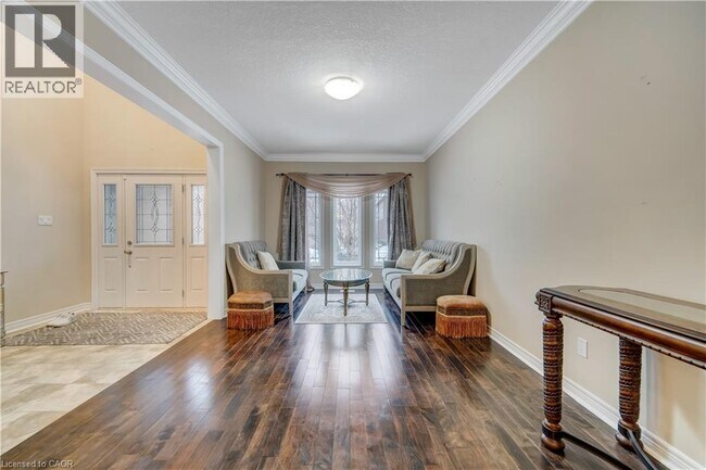 Building Photo - 722 Sundew Dr