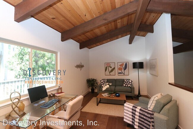 Building Photo - 3 br, 3 bath House - 7250 Woodrow Drive