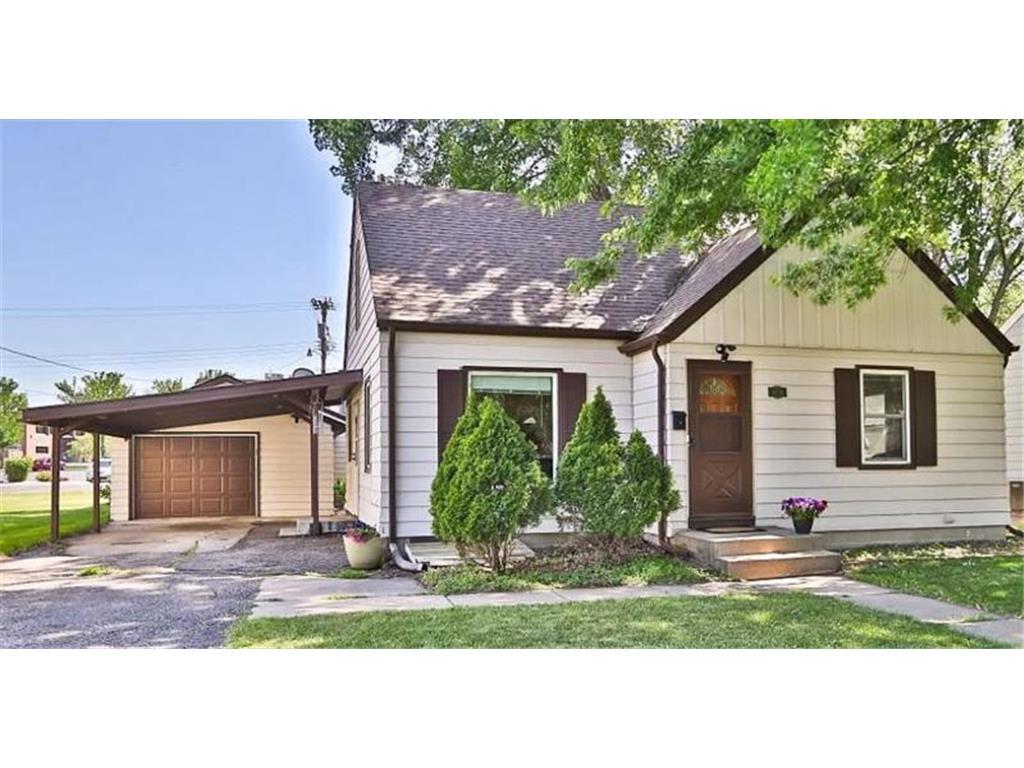 1110 3rd Ave E, Shakopee, MN 55379 House Rental in Shakopee, MN