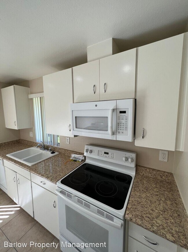 Building Photo - 2 br, 1 bath House - 9139 Village 9