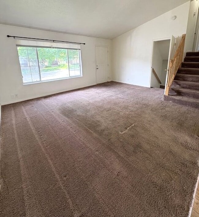 Building Photo - 3 Bedroom / 2 Bath Home in Bountiful!
