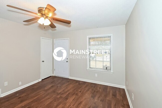 Building Photo - 3 Bedroom Pet-Friendly Home in Memphis, TN...