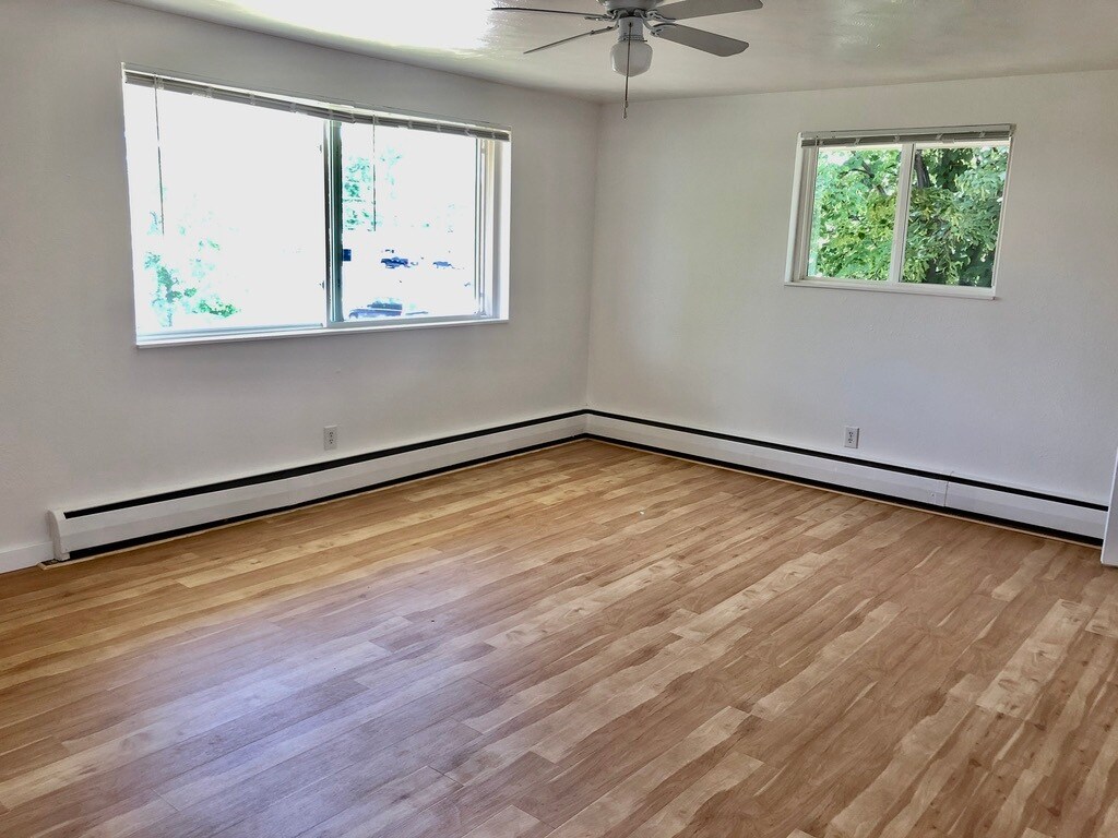 Foto principal - 1205 Francis St