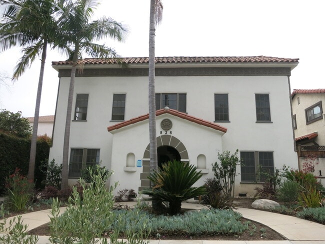 828 14th Street - 828 14th St