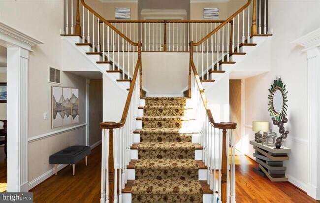 Foto del edificio - 10418 Willow Crest Ct