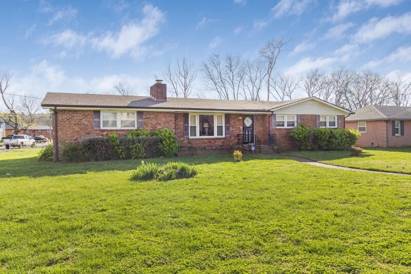 Primary Photo - 3811 Crouch Dr